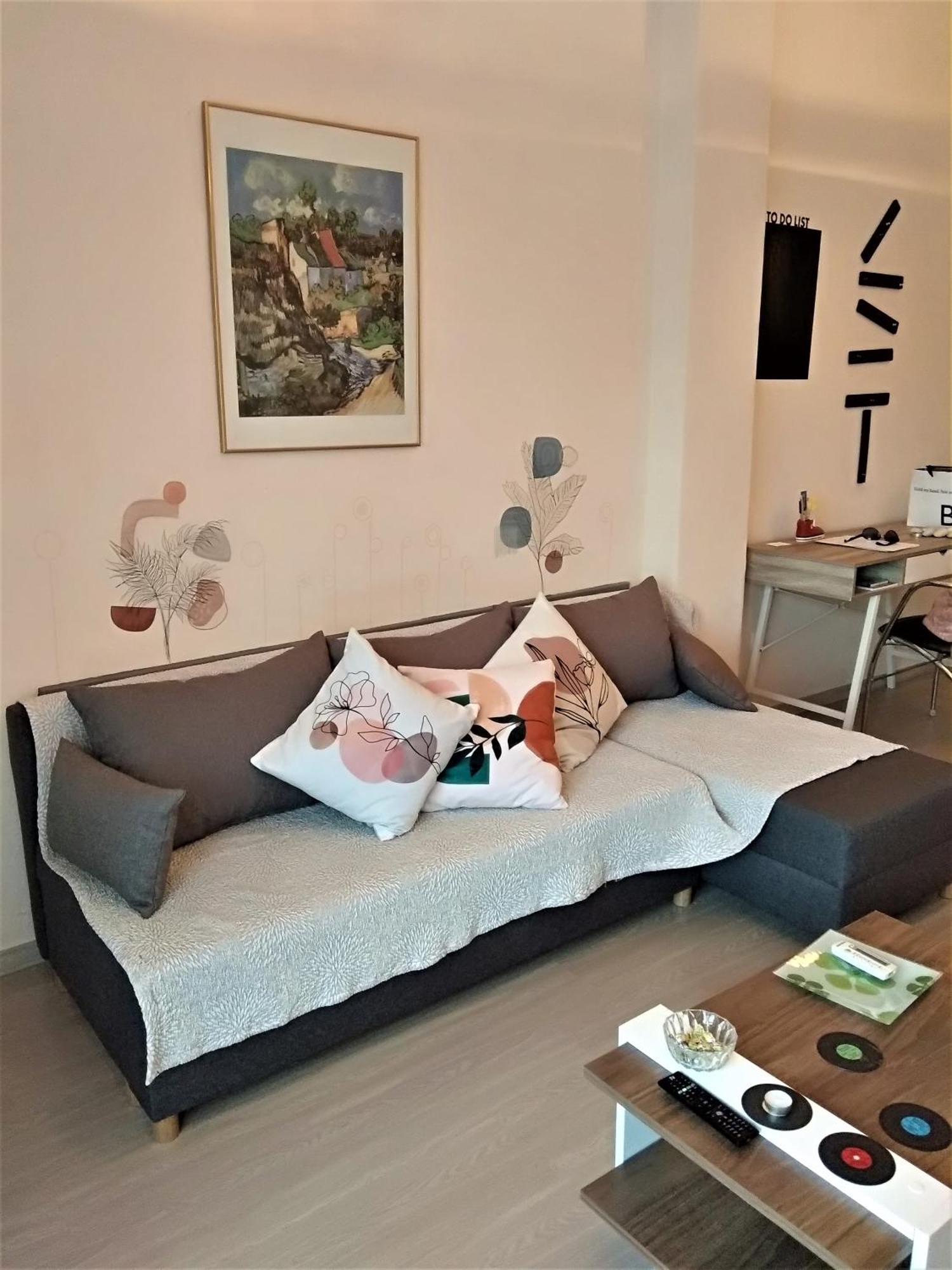 G & G Ii Apartment